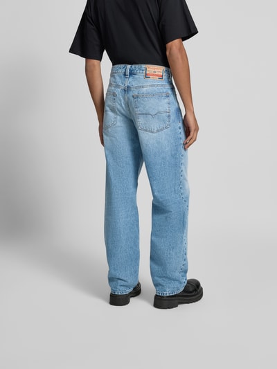 Diesel Straight Fit Jeans mit Logo-Patch Marine 5
