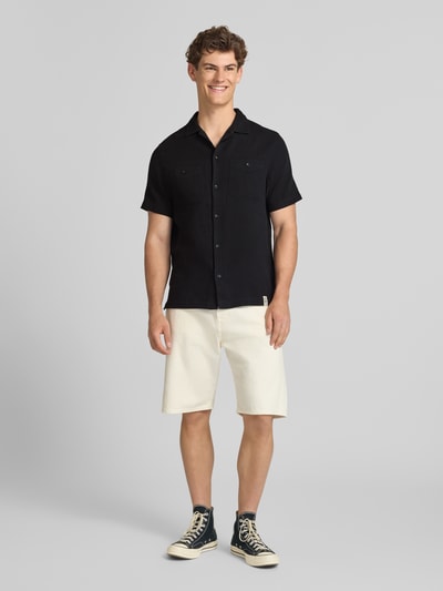 Superdry Regular Fit Freizeithemd mit Kentkragen und Brusttaschen Black 1