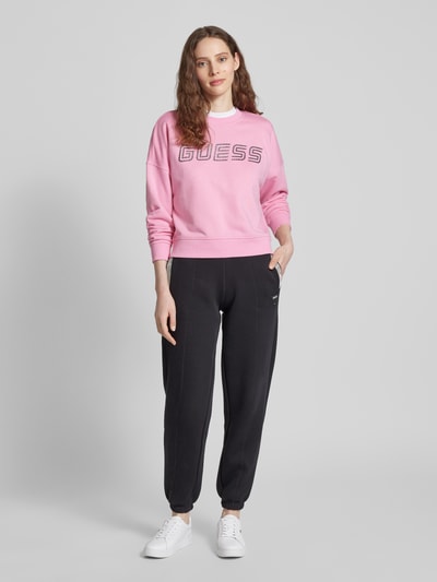 Guess Activewear Bluza z obniżonymi ramionami i nadrukiem z logo Mocnoróżowy 1