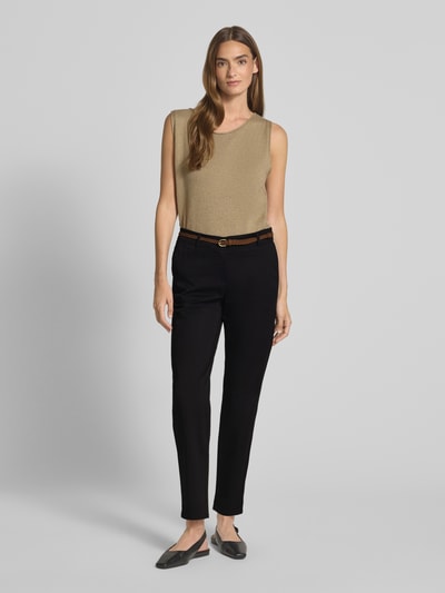 Christian Berg Woman Chino mit Paspeltaschen am Gesäß und Gürtel Black 1
