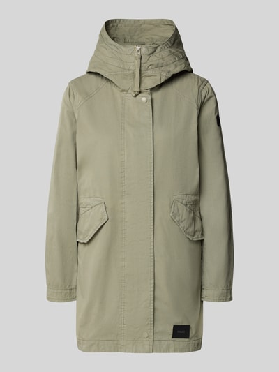 Produktfoto, Parka mit Pattentaschen Modell 'NIKA' von khujo, czysta bawełna, krój regular fit, kaptur, zakryty zamek, kieszenie z patkami, długość pleców w rozmiarze S: 81 cm, szerokość ramion w rozmiarze S: 40 cm, szerokość klatki piersiowej w rozmiarze S: 51 cm, długość rękawa w rozmiarze S: 60 cm, kolor jasnooliwkowy, prosty krój, matowa tekstura