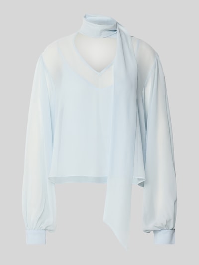 Produktfoto, Schluppenbluse aus fließendem Chiffon, Modell 'urina' von Gestuz, Regular Fit, V-Ausschnitt, hellblau, glatte Textur