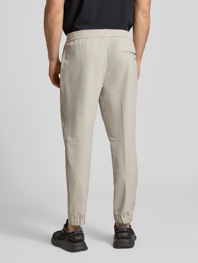 BOSS Green Spodnie materiałowe o kroju tapered fit z tunelem model 'T_FLEX' Piaskowy 5