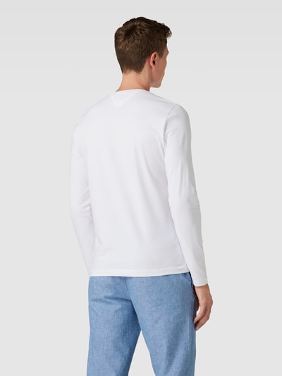 Tommy Hilfiger T-shirt o kroju extra slim fit z detalem z logo Biały 5