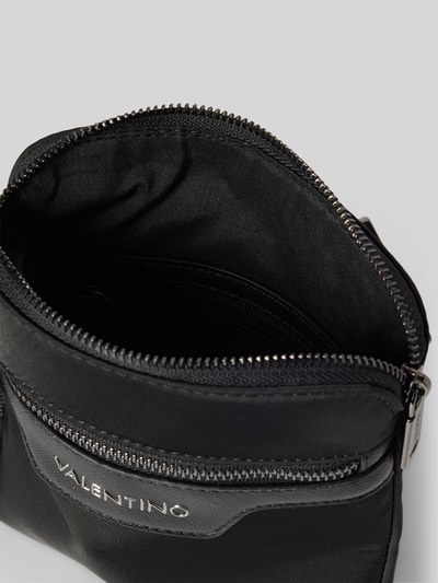 VALENTINO BAGS Crossbody Bag mit Label-Detail Modell 'CARDANO' Black 4