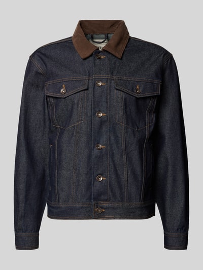 Produktfoto, Jeansjacke mit Brusttaschen Modell 'BILLY' von Redefined Rebel aus reiner Baumwolle, dunkelblau, sichtbare Knopfleiste, strukturierte Denim-Optik, Regular Fit, Kontrastkragen, für Herren