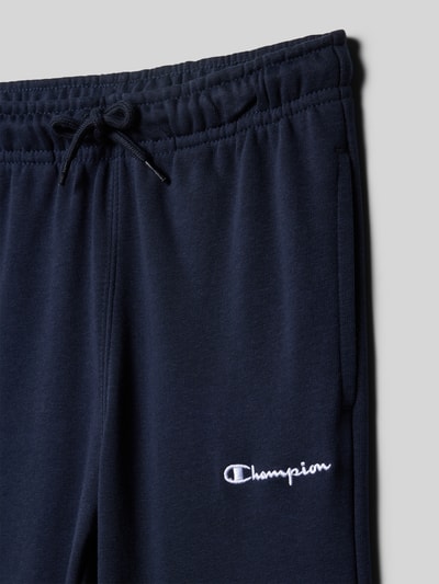 Champion Spodnie dresowe z wyhaftowanym logo Granatowy 2