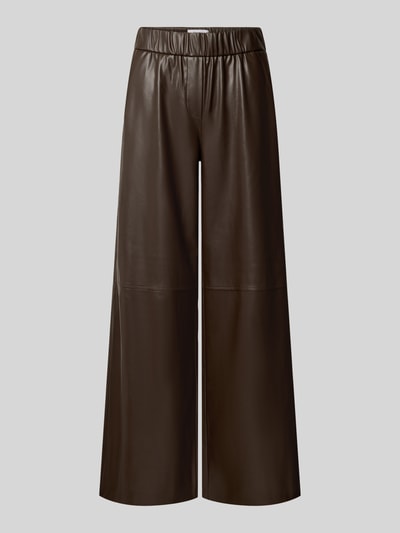 Produktfoto, Wide Fit Hose in Leder-Optik von COMMA in Dunkelbraun, elastischer Bund, Eingrifftaschen, glatte Oberfläche, Damenmode.