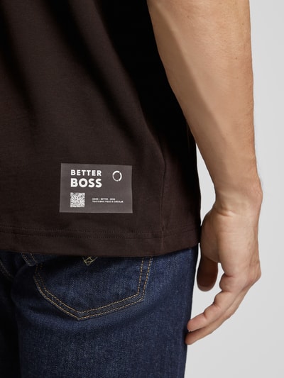 BOSS Orange T-shirt z wyhaftowanym logo model ‘Natural’ Ciemnobrązowy 3