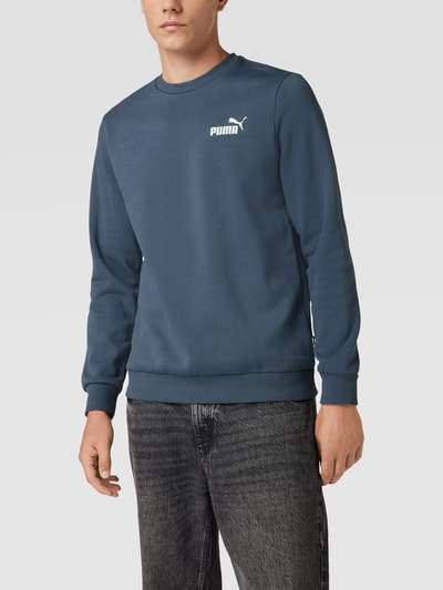 PUMA PERFORMANCE Sweatshirt mit kontrastivem Label-Detail Modell 'Small Logo Crew' Rauchblau 4