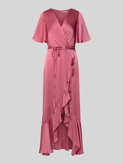 Produktfoto, Abendkleid in Wickel-Optik mit Bindegürtel von Christian Berg Cocktail aus rosafarbenem Satin, taillierter Schnitt, Volantsaum.