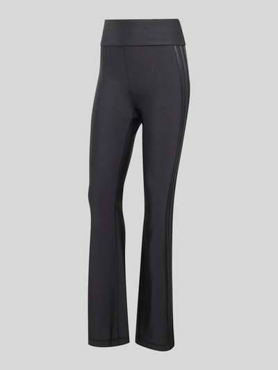 Produktfoto, schwarze Slim Fit Sport-Leggings mit CLIMACOOL Technologie von adidas Training, glatte Textur, leichter Glanz.
