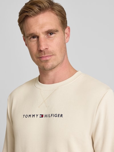 Tommy Hilfiger Regular Fit Sweatshirt aus Baumwoll-Mix Modell 'TRACK TOP' Offwhite Melange 3