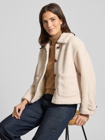 Mustang Jacke aus Teddyfell mit ausgesetzten Taschen Weiss 3