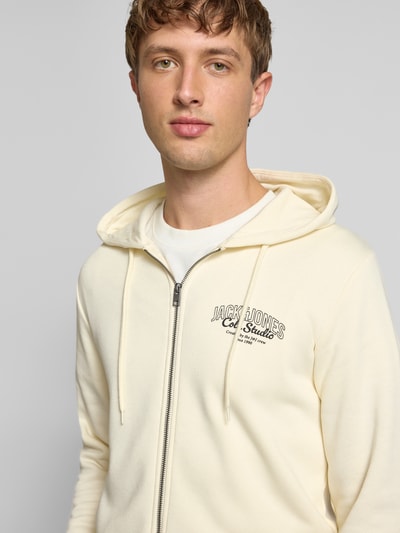 Jack & Jones Sweatjacke mit Kapuze und Label-Print Modell 'MAKOTO' Offwhite 3