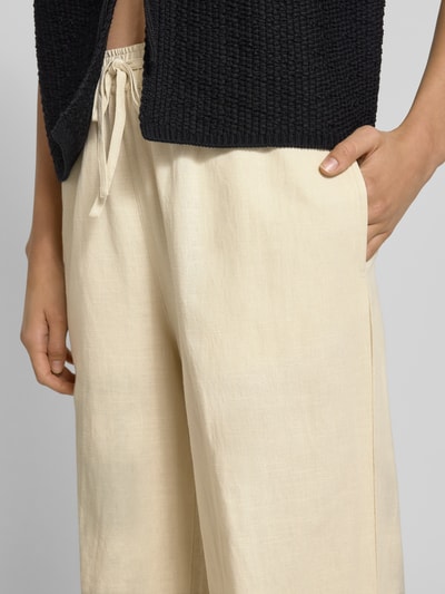 Mustang Spodnie materiałowe z elastycznym pasem model ‘Tuscaloosa’ Beżowy 3