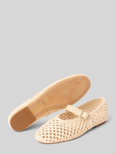 Produktfoto, Ballerina in Flecht-Optik von INUOVO in Creme mit abgerundeter Passform, semitransparentem Design und glatter Sohle.