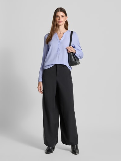 Christian Berg Woman Blusenshirt aus Viskose mit V-Ausschnitt Lavender 1