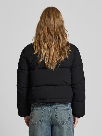 Guess Jeans Kurtka pikowana krótka ze stójką Czarny 5