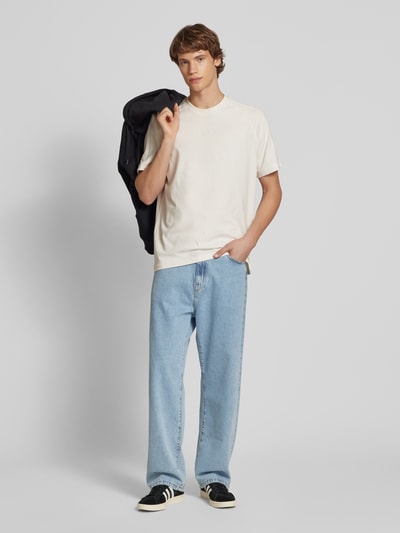 adidas Originals T-shirt z prążkowanym okrągłym dekoltem Złamany biały 1