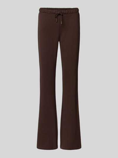 Produktfoto, Flared Sweatpants aus reiner Baumwolle von REVIEW in Braun, elastischer Bund mit Tunnelzug, seitliche Eingrifftaschen, Produktfoto