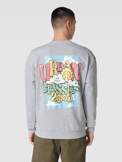 URBAN CLASSICS Sweatshirt mit Logo-Motiv-Print Modell 'Cloudy Crew' Hellgrau 5