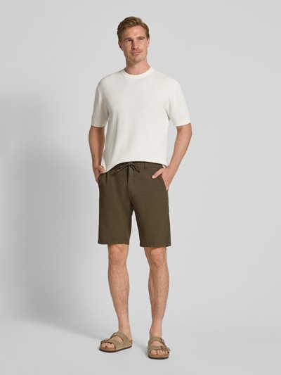 Lindbergh Bermuda met steekzakken opzij en strikceintuur Olijfgroen - 1