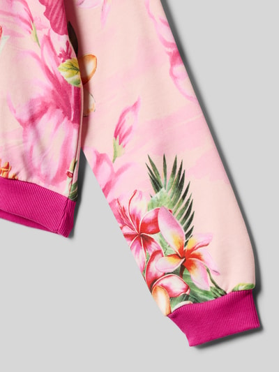 Produktfoto, Regular Fit Sweatshirt mit Logo-Print von Guess zeigt floralen Allover-Print in Rosa und Grün, reine Baumwolle, elastische Abschlüsse