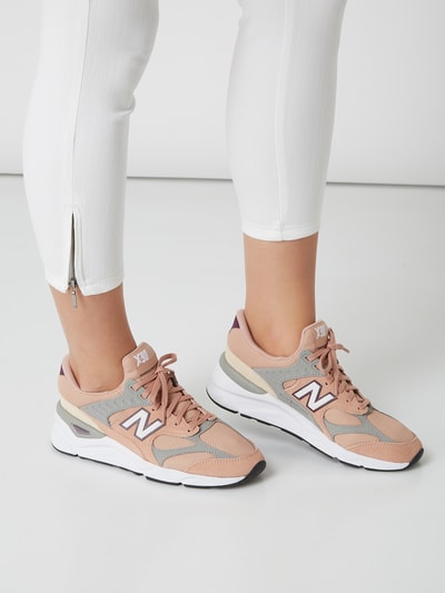 New Balance Sneaker 'X-90' aus Veloursleder und Mesh Altrosa 3