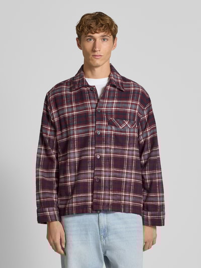 REVIEW Koszula casualowa regular fit z kołnierzykiem typu kent Bordowy 4