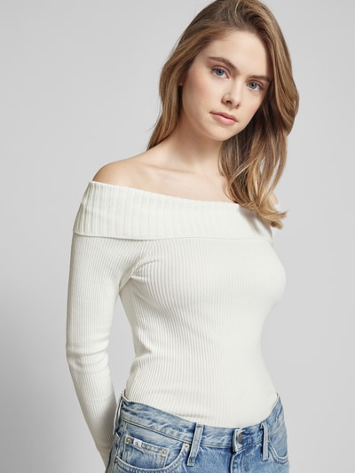 Only Sweter z odkrytymi ramionami w jednolitym kolorze model ‘BERTHA’ Złamany biały 3