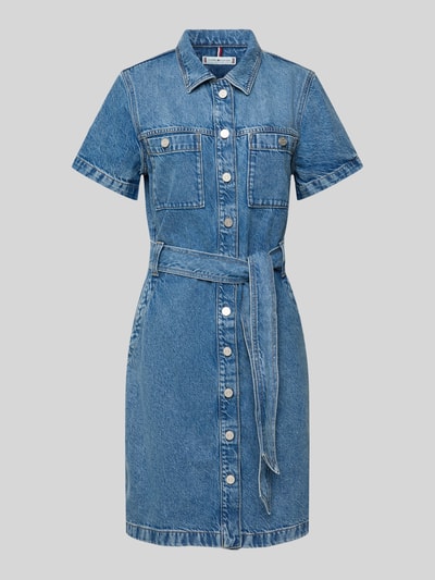 Tommy Hilfiger Sukienka jeansowa o kroju regular fit z wiązanym paskiem i krótkim rękawem Jeansowy niebieski 2