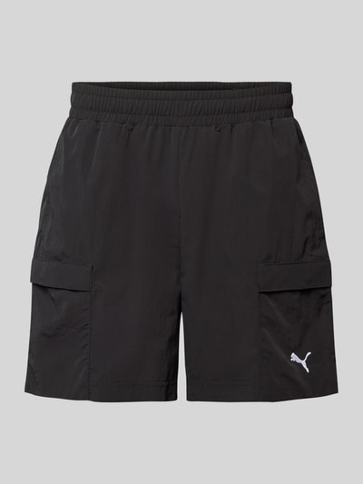 Produktfoto, Relaxed Fit Shorts mit Label-Stitching von PUMA PERFORMANCE in Schwarz, elastischer Bund, Cargotaschen, glatte Textur