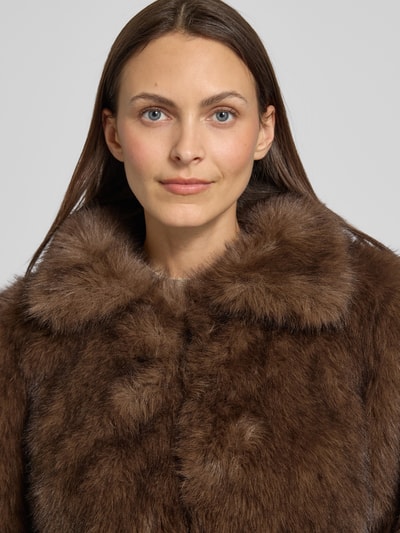 s.Oliver BLACK LABEL Boxy Fit Webpelzjacke mit Umlegekragen Mittelbraun 3