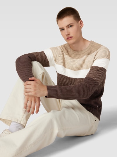 Jack & Jones Sweter z dzianiny z okrągłym dekoltem model ‘PANNEL’ Średniobrązowy 3