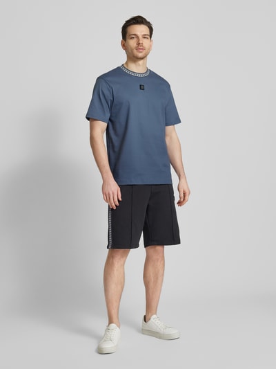 HUGO T-Shirt mit Motiv-Print Modell 'Deternal' Rauchblau 1