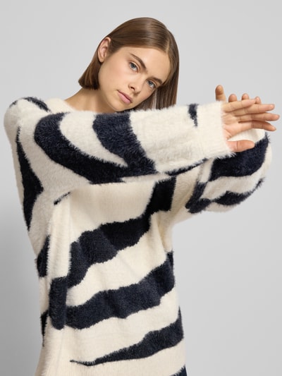 Noisy May Strickpullover mit Rundhalsausschnitt Modell 'HEIDI' Ecru 3