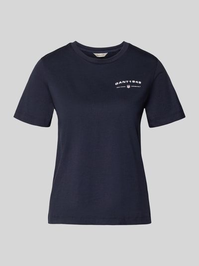 Produktfoto, T-Shirt mit Label-Print und Rundhalsausschnitt von Gant, bawełna, regular fit, granatowy, prosty krój, nadruk z logo