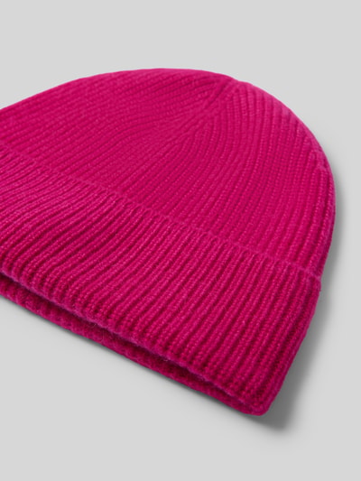 Produktfoto, Strickmütze aus reinem Kaschmir mit breitem Umschlag von Christian Berg Woman, kräftiges Pink, weiche grobe Struktur, Damen Strickmütze
