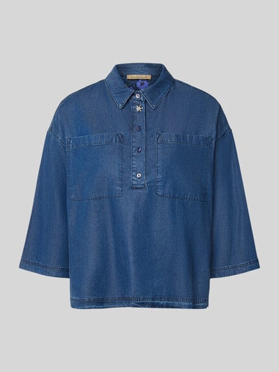 Produktfoto, Relaxed Fit Bluse aus Lyocell-Mix mit Polokragen von Smith and Soul, denimblaue Farbe, Brusttaschen, halber Arm, glatte Textur