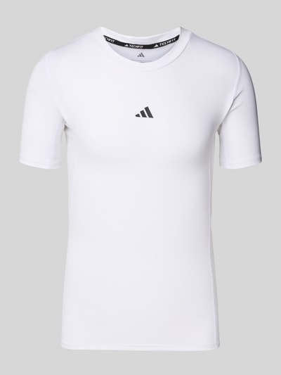 adidas Training T-shirt z o kroju slim fit z nadrukiem z logo Biały 2