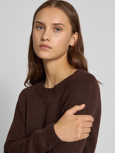 Only Sweter z dzianiny o kroju regular fit z raglanowymi rękawami model ‘RICA’ Czekoladowy melanż 3