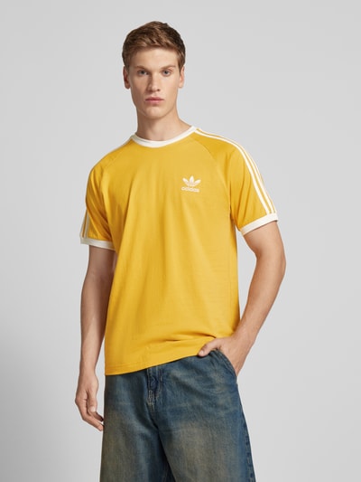 adidas Originals T-shirt met geribde ronde hals Geel - 4