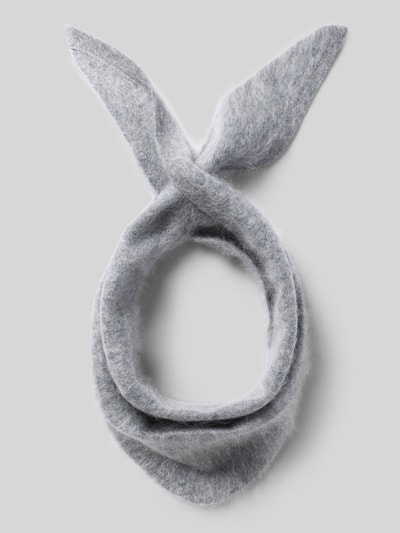 Produktfoto, Schal aus Kaschmir im unifarbenen Design von Christian Berg Woman, rechteckige Form in hellem Grau, weiche Textur, 28 cm Breite