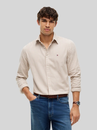 Tommy Hilfiger Regular Fit Freizeithemd aus reiner Baumwolle Taupe 4