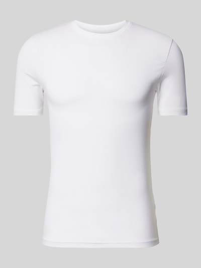 REVIEW Essentials Tight Tee Weiss 2