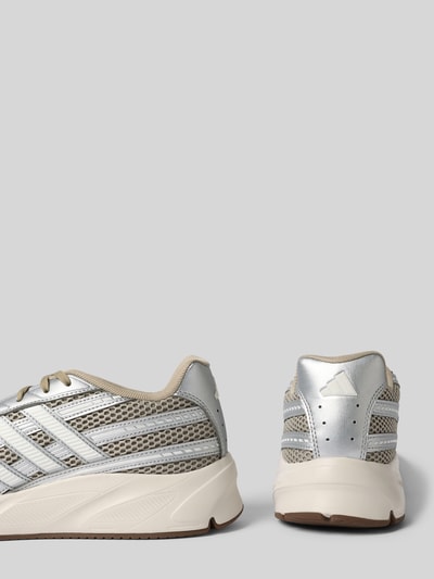 Produktfoto, Sneaker mit Schnürverschluss von adidas Sportswear im Material-Mix mit strukturierter Sohle, abgerundeter Spitze und Label-Detail.