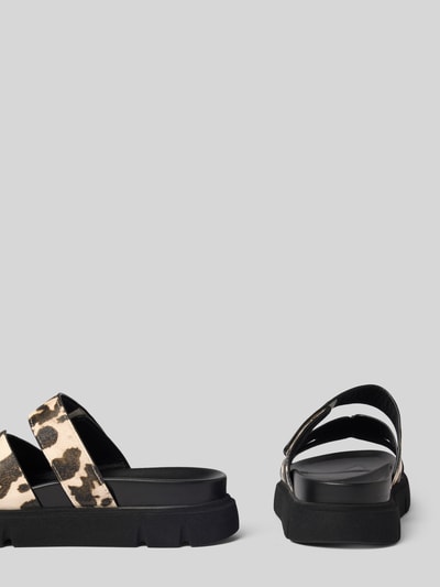 Produktfoto, Pantoletten in Lederoptik von Tamaris mit Optik:Allover-Muster, Animal-Print, abgerundeter Schuhspitze, Plateau, profiliertem Sohle, Schlupf/offen
