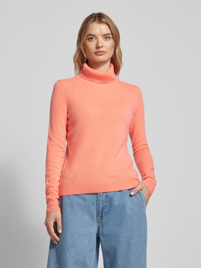 Christian Berg Woman Rollkragenpullover mit gerippten Abschlüssen Apricot 4