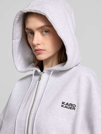 Karo Kauer Oversized Sweatjacke mit Label-Stitching Hellgrau 3